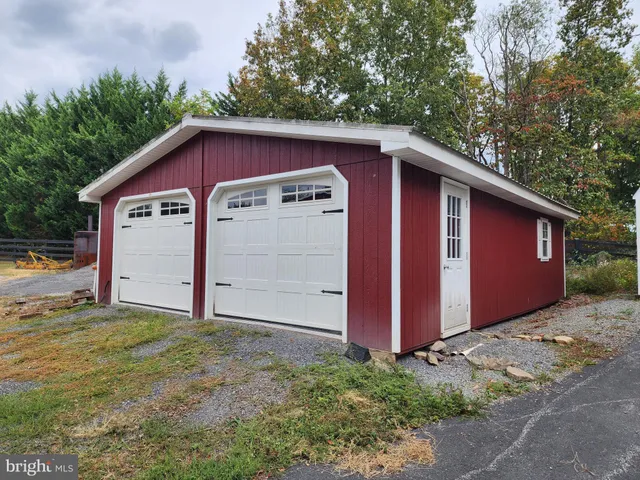 $830,000 | 14847 White Oak Ridge, Hancock, MD 21750