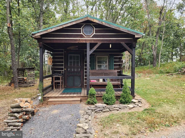 $830,000 | 14847 White Oak Ridge, Hancock, MD 21750