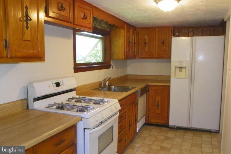 3831 Maple Grove Road Hampstead, MD 21074 - Photo 11 of 29 Kitchen #2