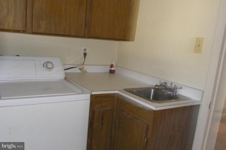3831 Maple Grove Road Hampstead, MD 21074 - Photo 14 of 29 Laundry Area 2