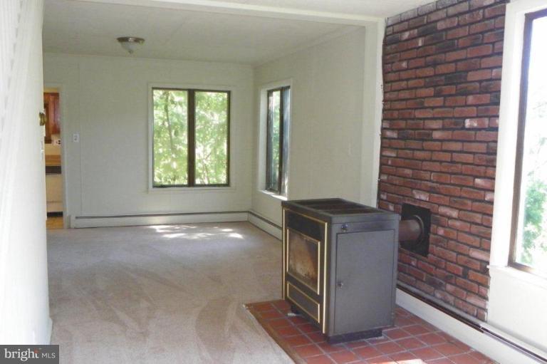 3831 Maple Grove Road Hampstead, MD 21074 - Photo 15 of 29 Dining Area