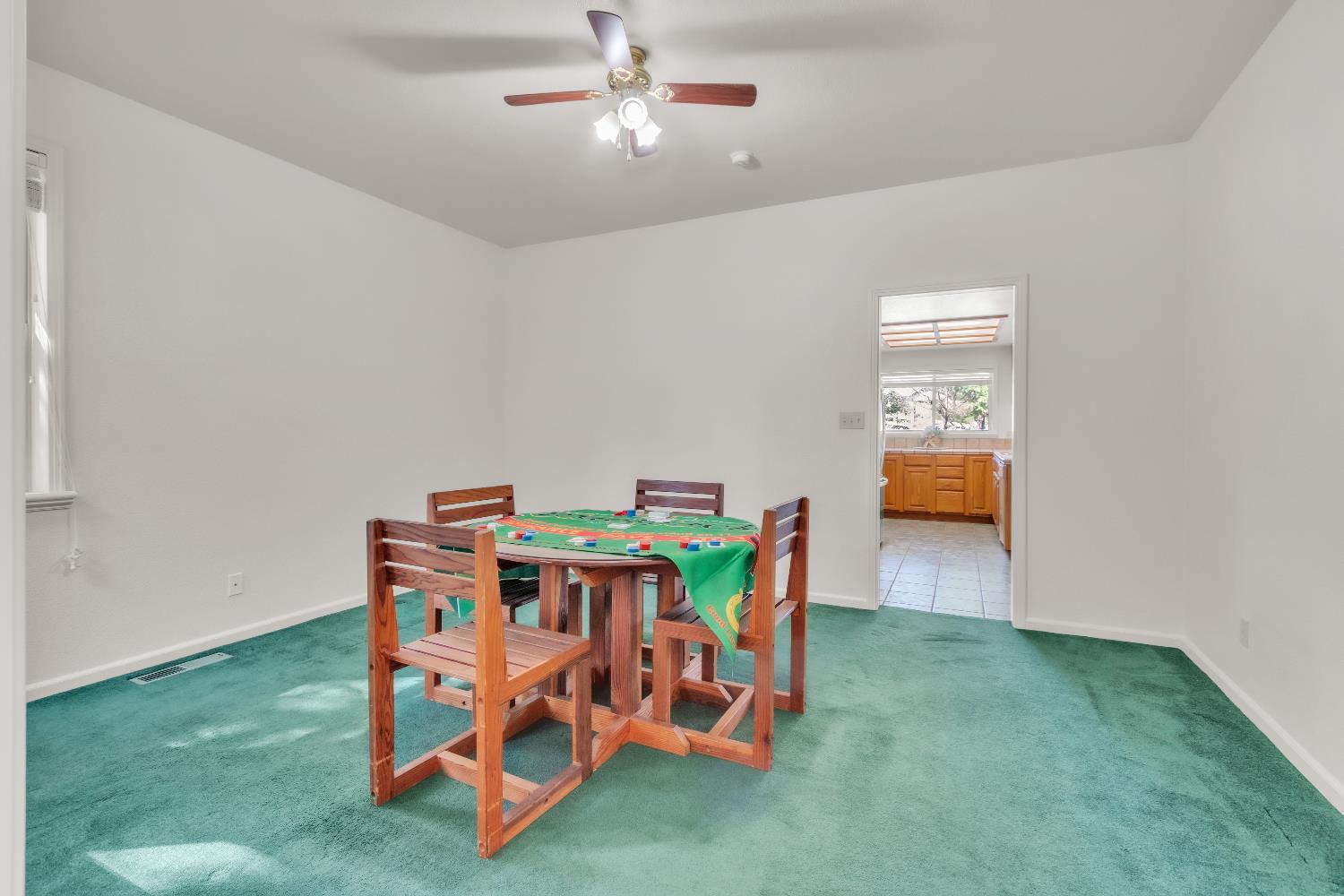 19665 Eagle Ridge Road Foresthill, CA 95631 - Photo 18 of 39 a view of a dining room with furniture