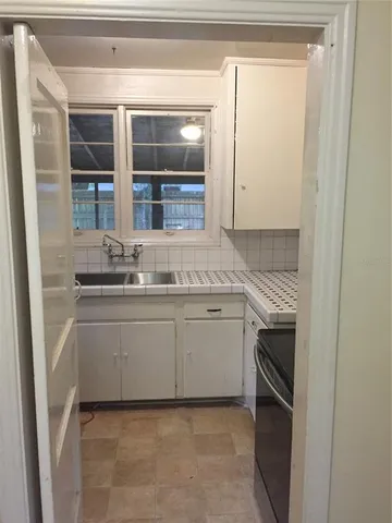 $314,000 | 2703 Northwest 2 Avenue, Gainesville, FL 32607