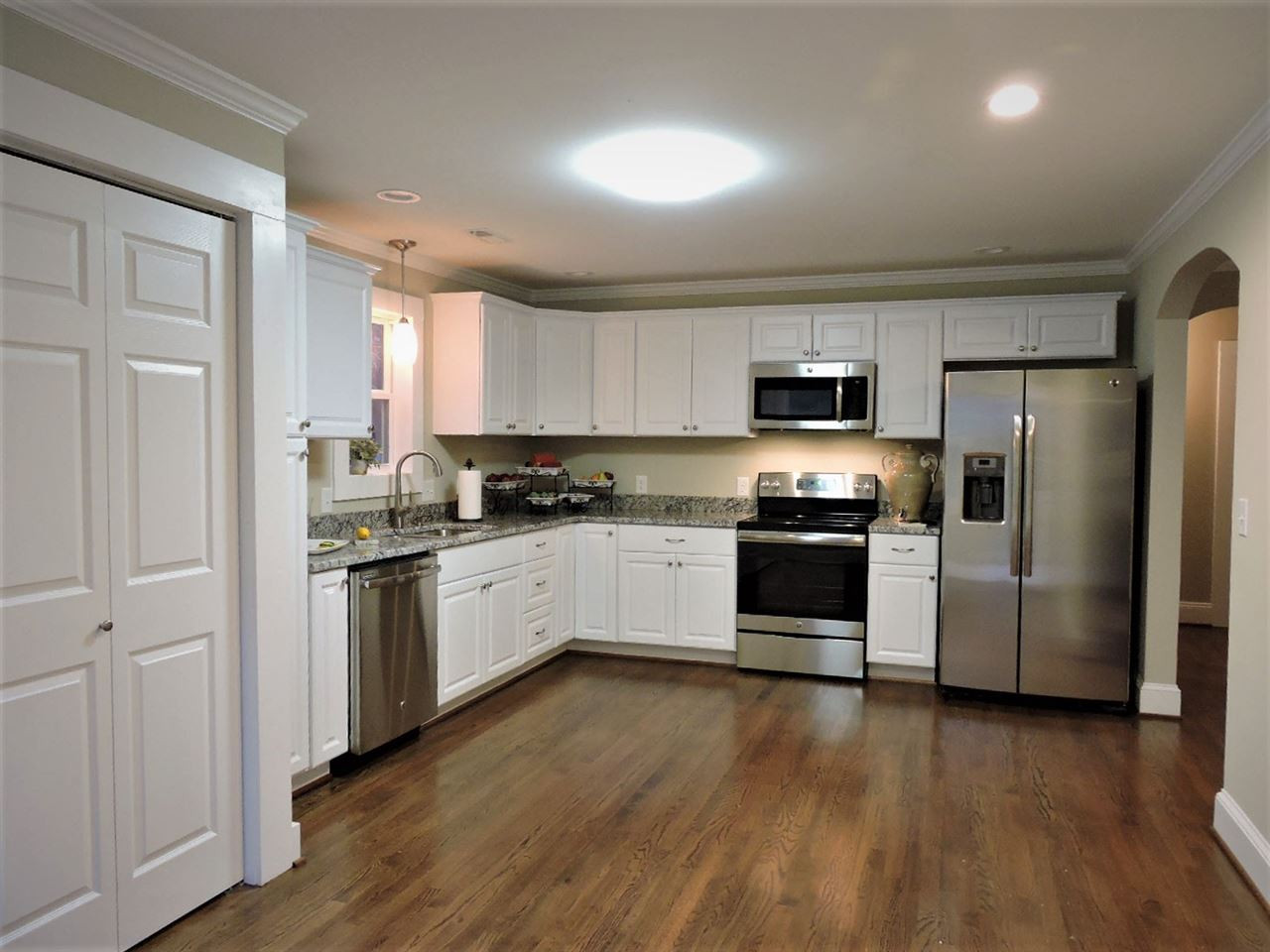 1916 Cole Mill Road Durham, NC 27712 - Photo 2 of 25 Kitchen