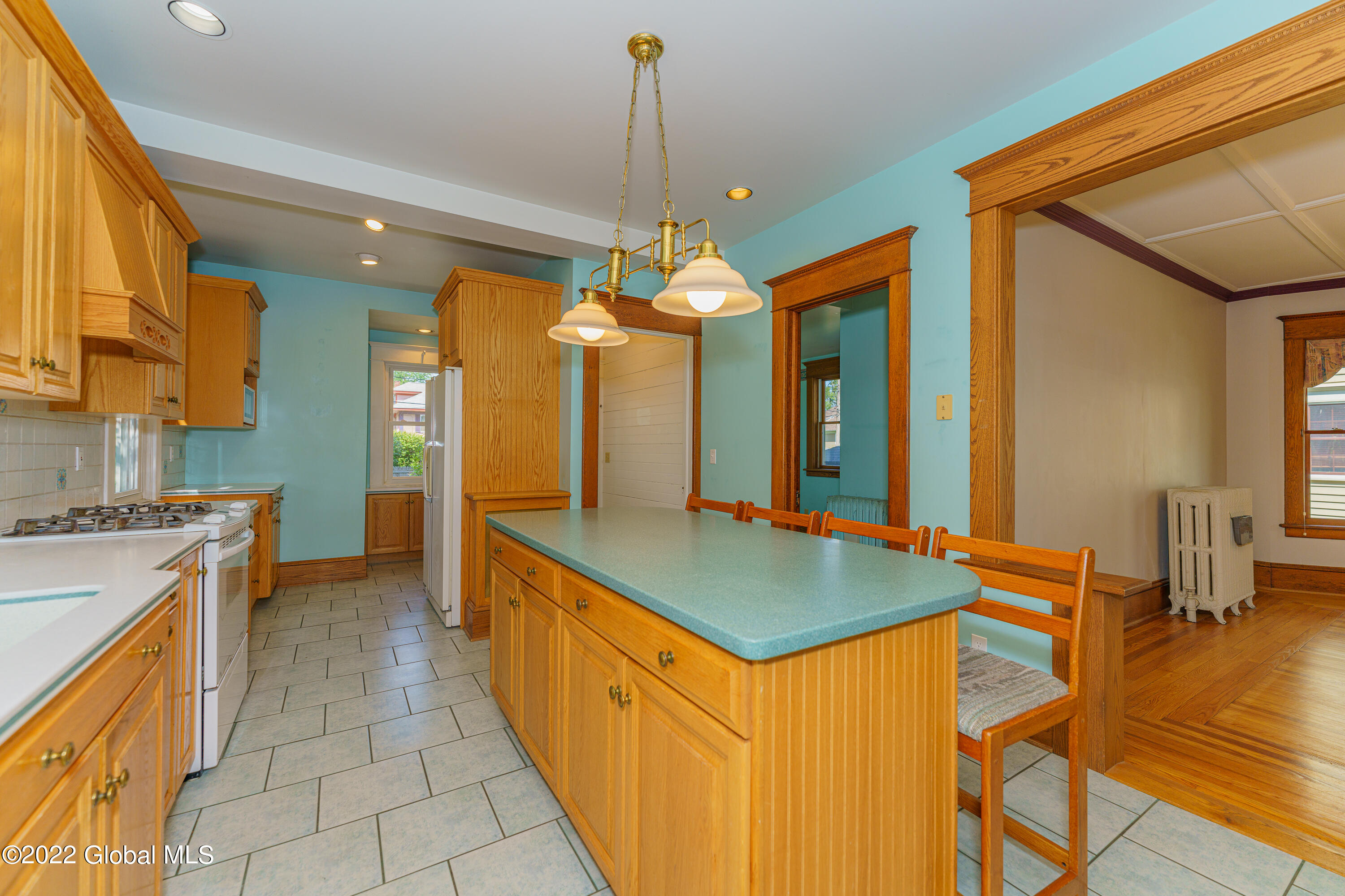 1089 Ardsley Road Schenectady, NY 12308 - Photo 12 of 38 4 Kitchen 4