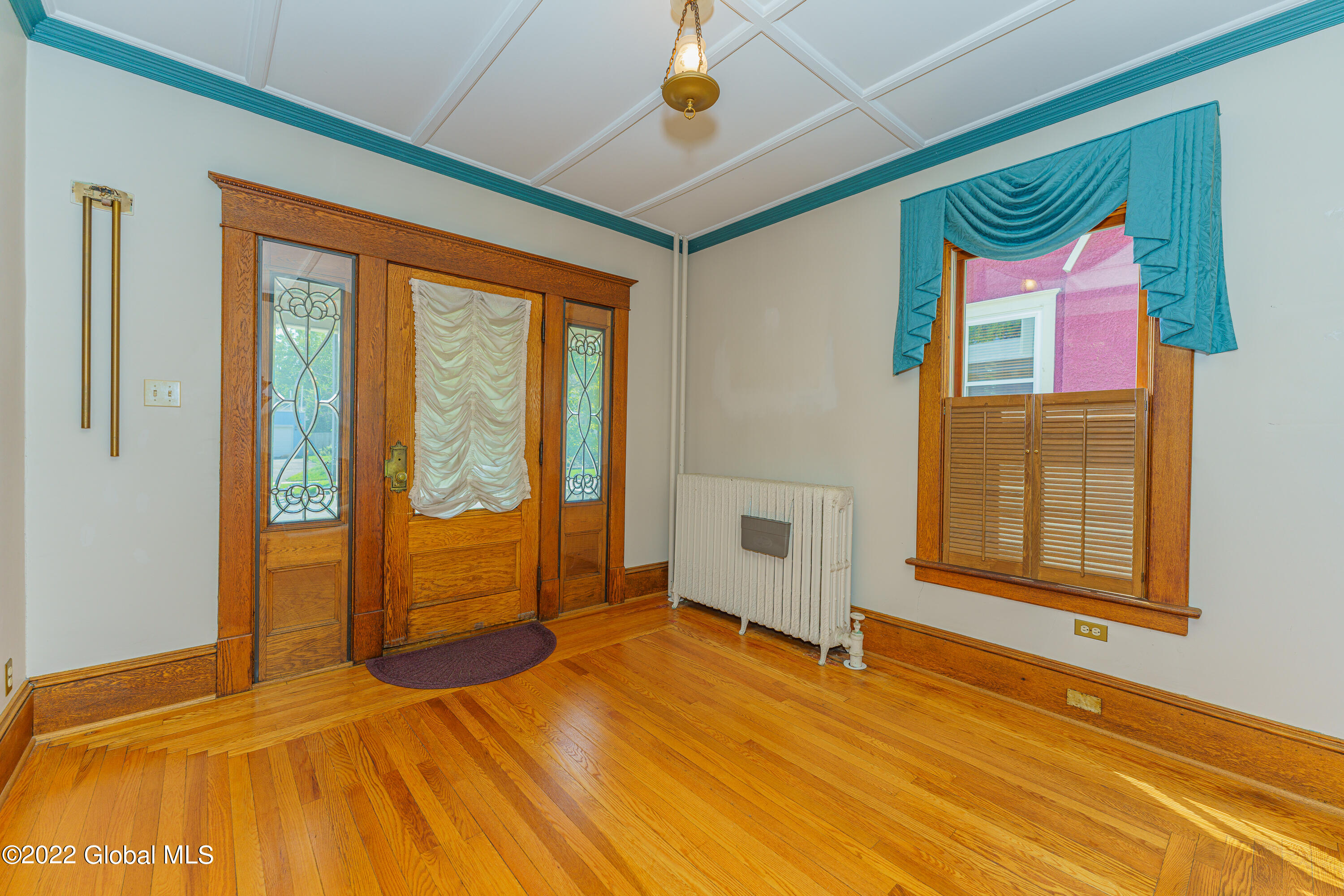 1089 Ardsley Road Schenectady, NY 12308 - Photo 3 of 38 1 Entryway 1