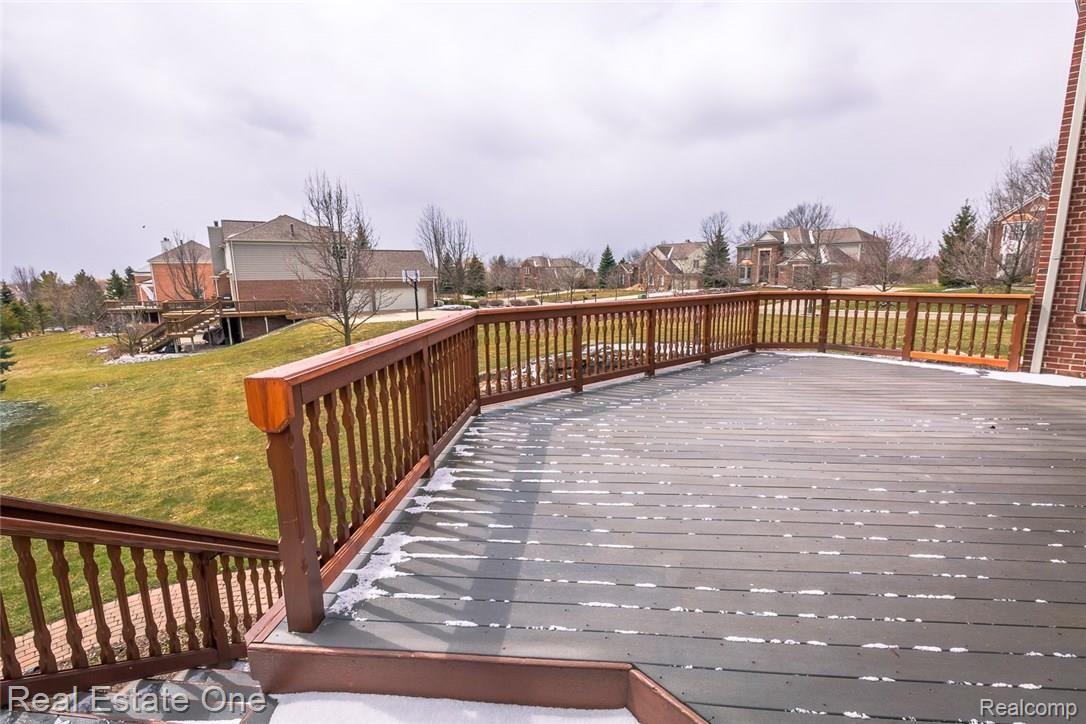 5688 Stonehaven Boulevard Rochester, MI 48306 - Photo 52 of 69 Rear deck off kitchen breakfast nook
