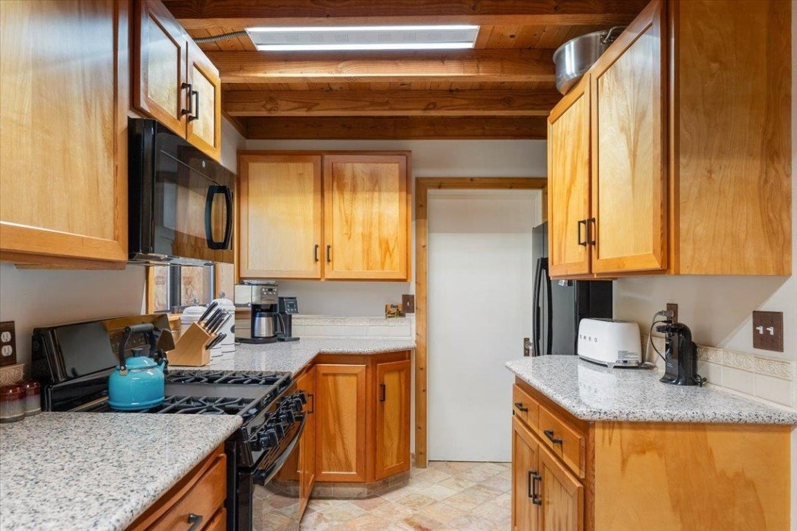 9515 Scott River Road Fort Jones, CA 96032 - Photo 19 of 47 Gallery Image 19