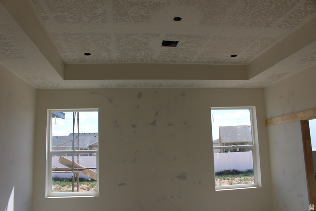 4933 East Remington Road Cedar City, UT 84721 - Photo 16 of 33 Tray ceiling with recessed lighting provisions and central fixture provision