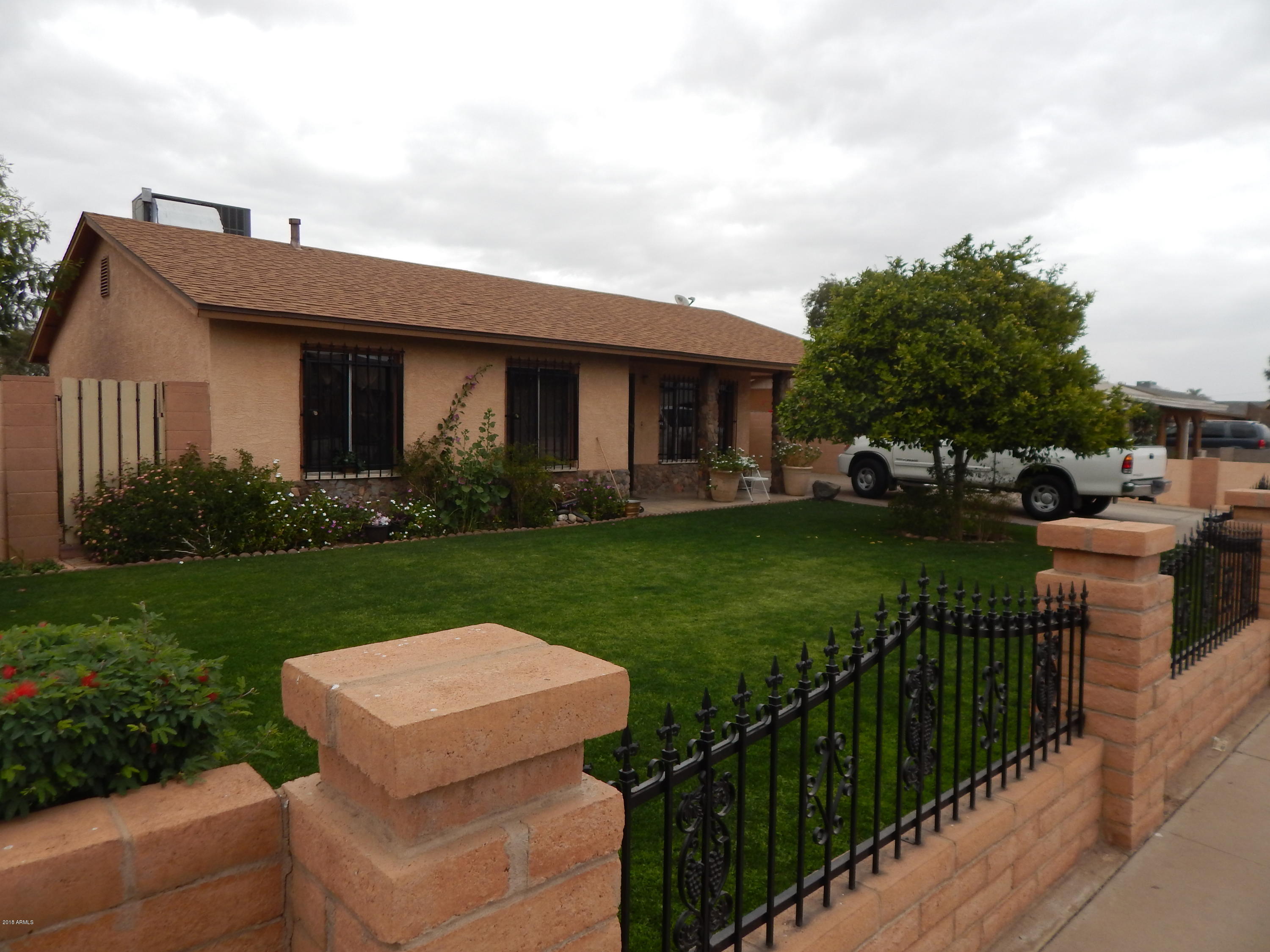 2002 West Chipman Road Phoenix, AZ 85041 - Photo 1 of 11 DSCN3004