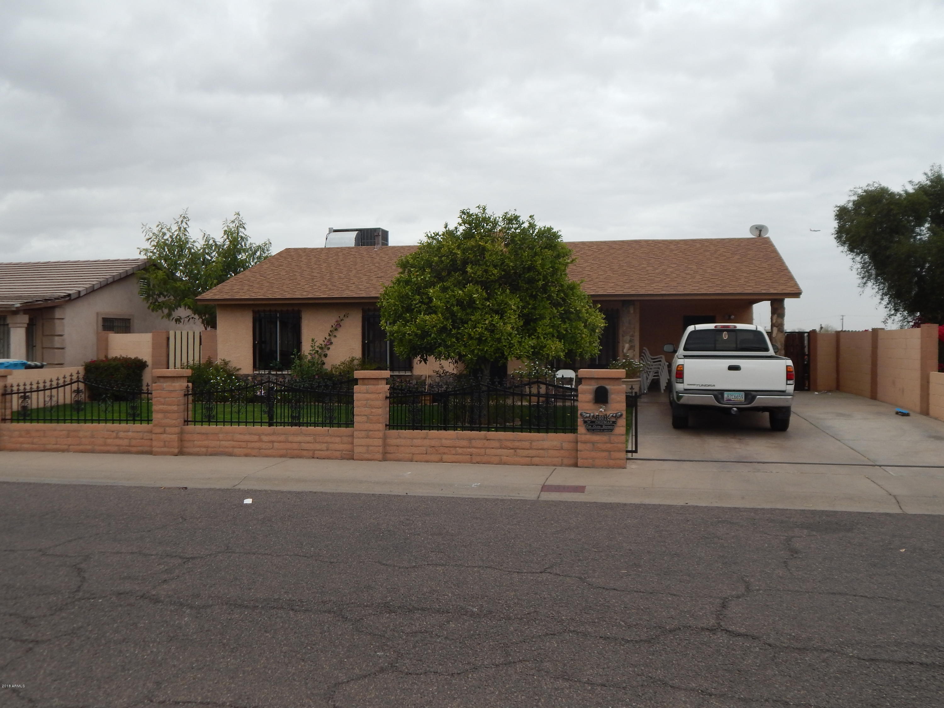 2002 West Chipman Road Phoenix, AZ 85041 - Photo 5 of 11 DSCN3012