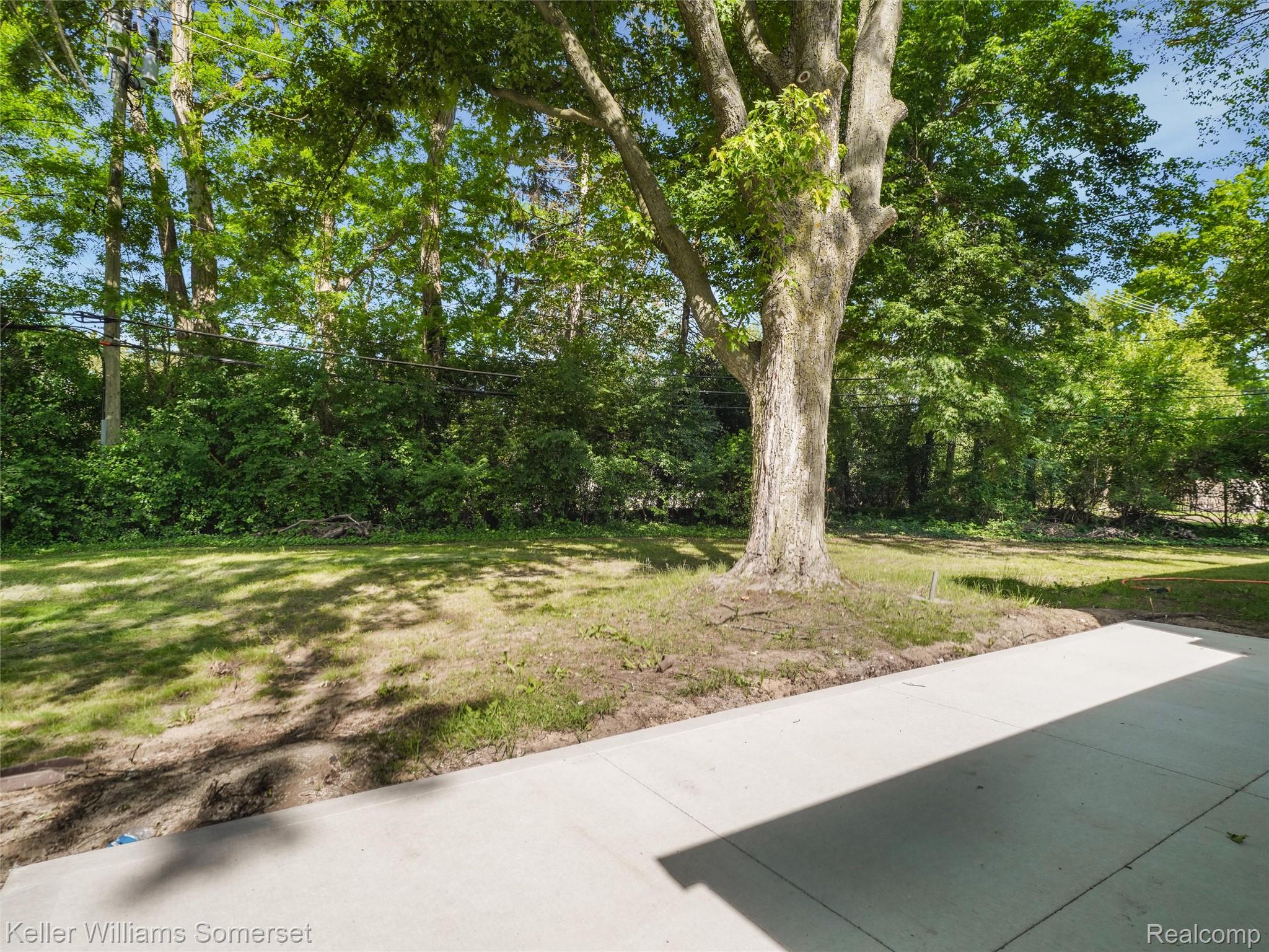 29523 Ravenscroft Farmington, MI 48331 - Photo 29 of 33 29-29523 Ravenscroft 0028.jpg