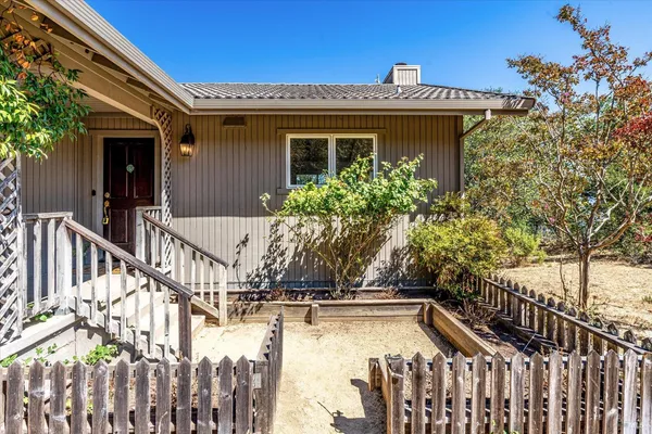 $1,295,000 | 4456 Grove Street, Sonoma, CA 95476
