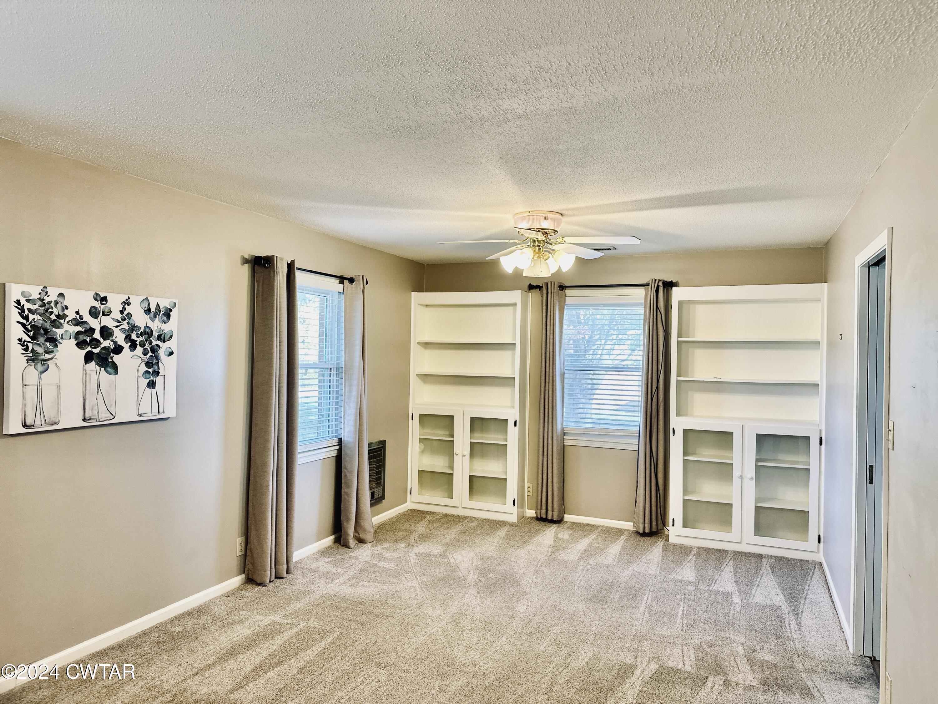 925 McKnight Street Rutherford, TN 38369 - Photo 11 of 23 a view of an empty room with a window