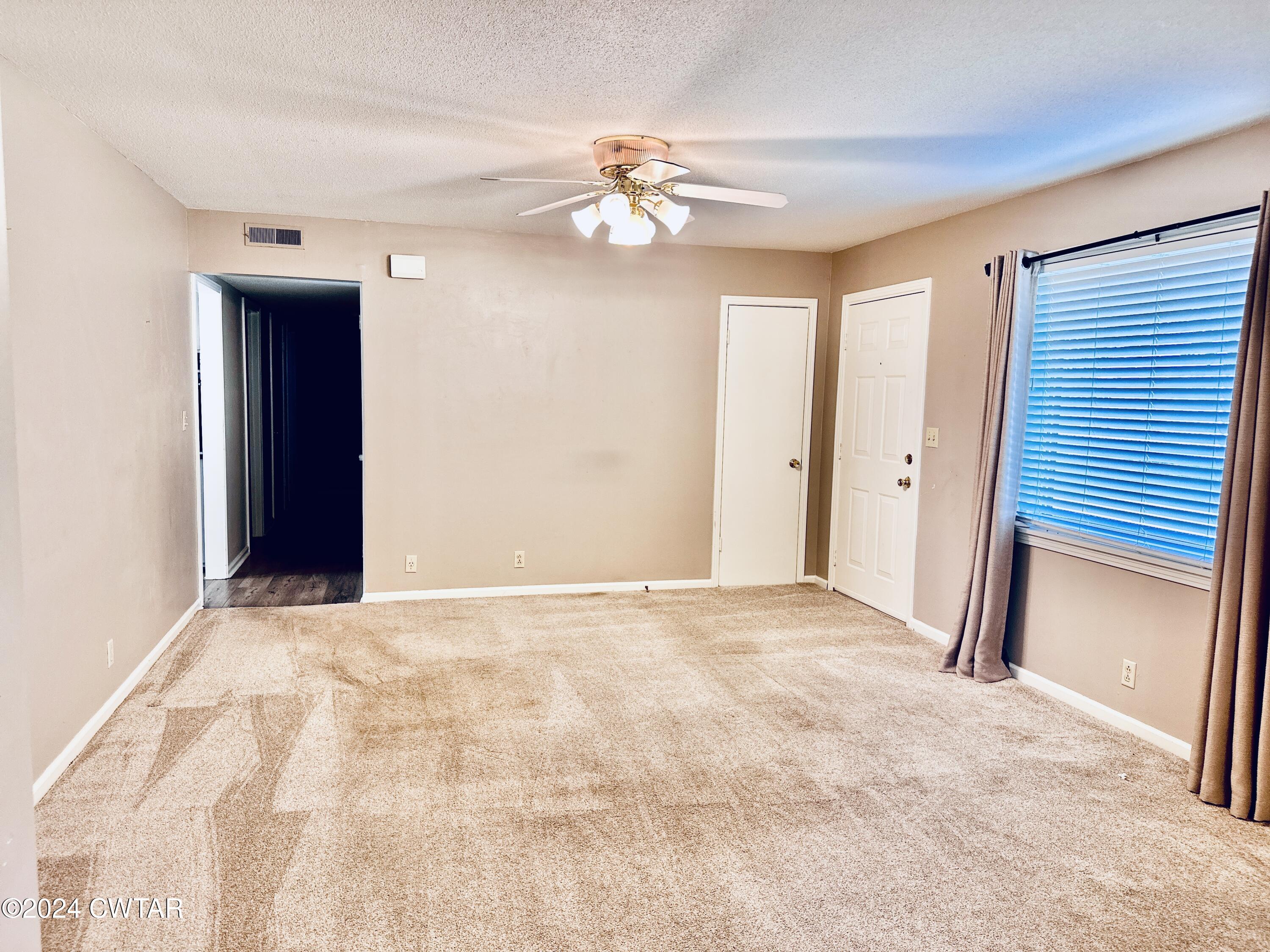 925 McKnight Street Rutherford, TN 38369 - Photo 12 of 23 a view of an empty room with a window