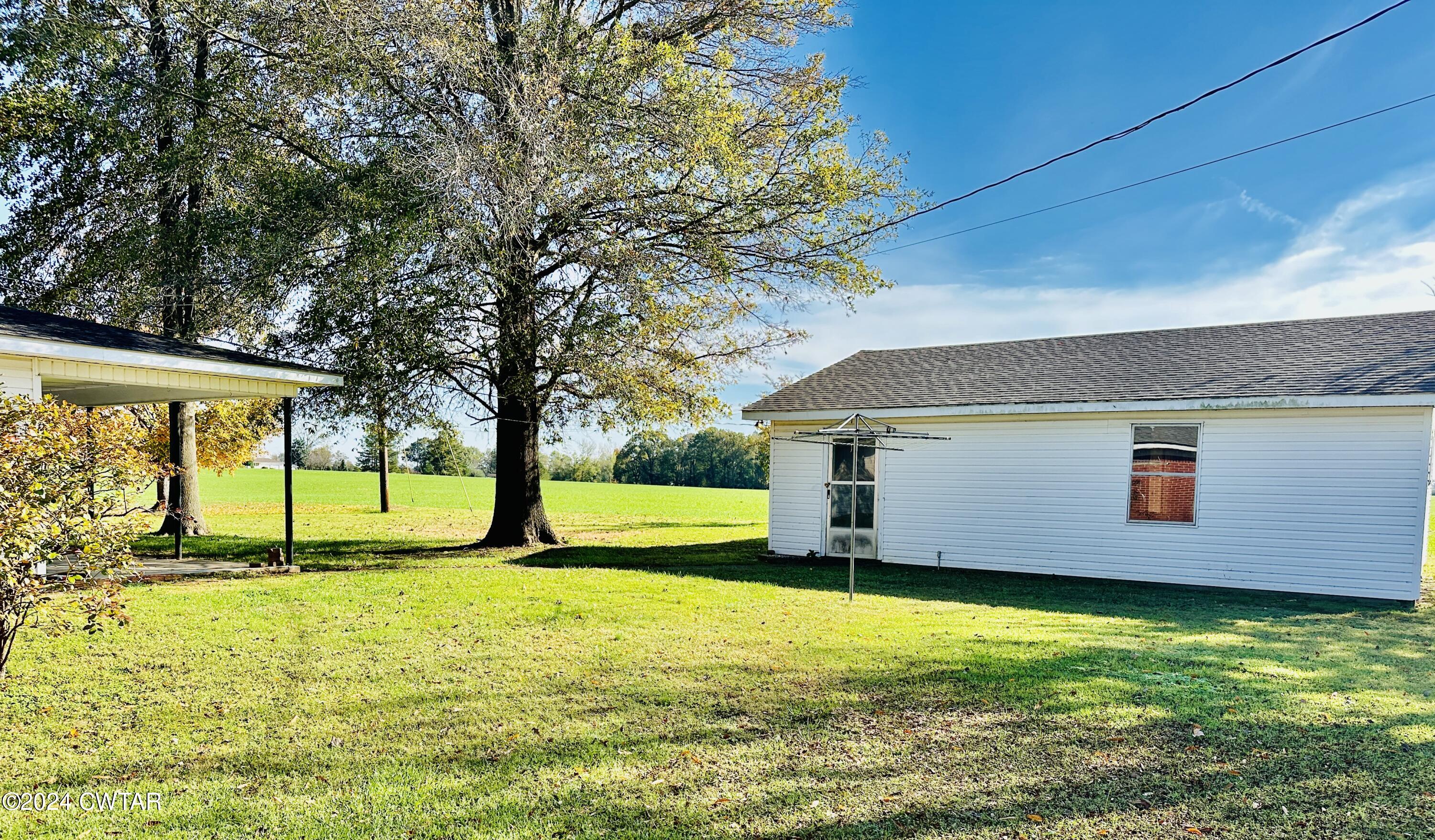 925 McKnight Street Rutherford, TN 38369 - Photo 4 of 23 a view of an house with swimming pool