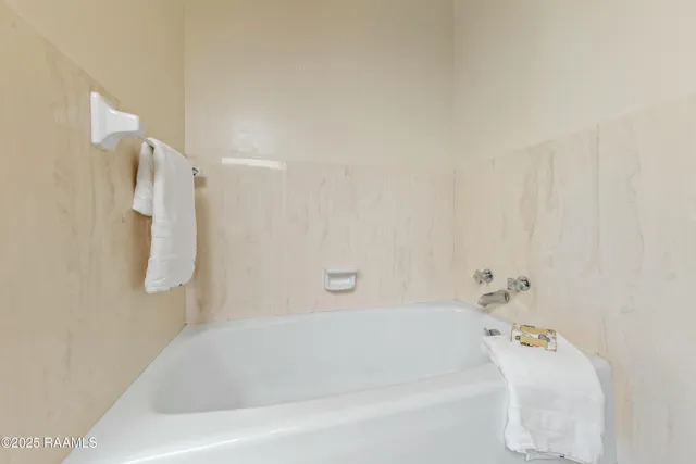 $599,000 | 2111 Main Highway, Arnaudville, LA 70512