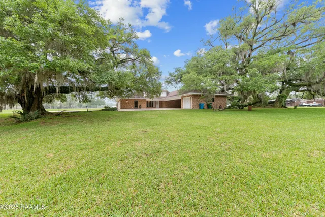 $599,000 | 2111 Main Highway, Arnaudville, LA 70512