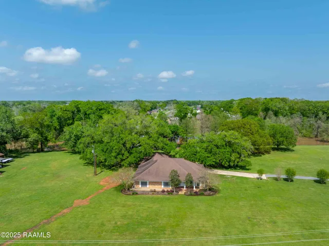 $599,000 | 2111 Main Highway, Arnaudville, LA 70512