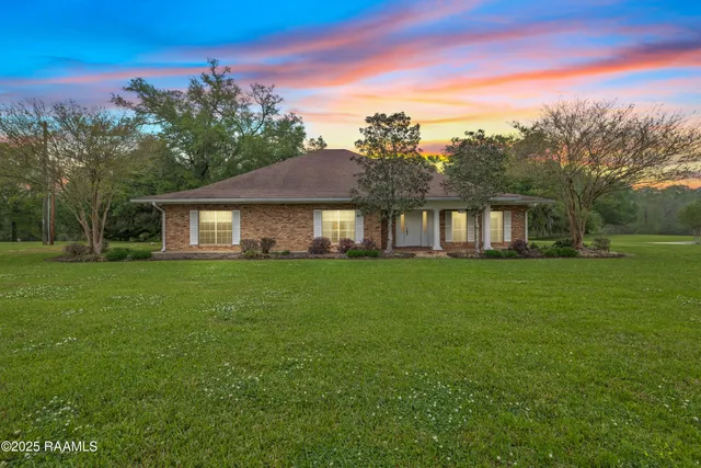 $599,000 | 2111 Main Highway, Arnaudville, LA 70512