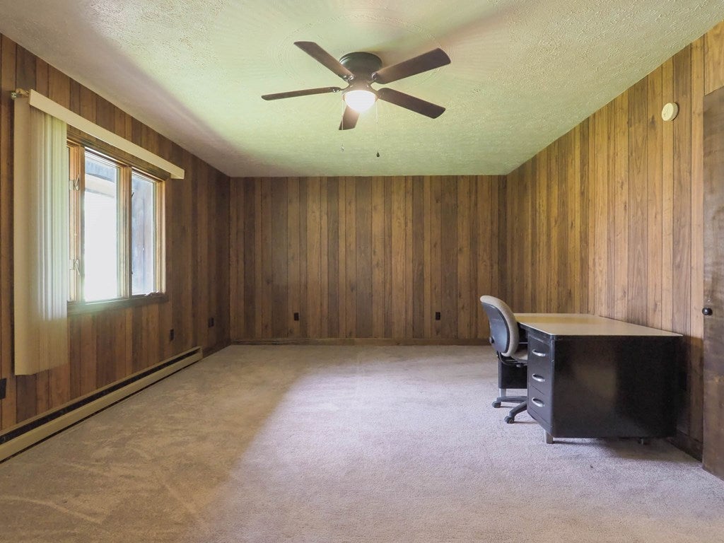 2173 Edmonds Road Galax, VA 24333 - Photo 13 of 37 Gallery Image 13