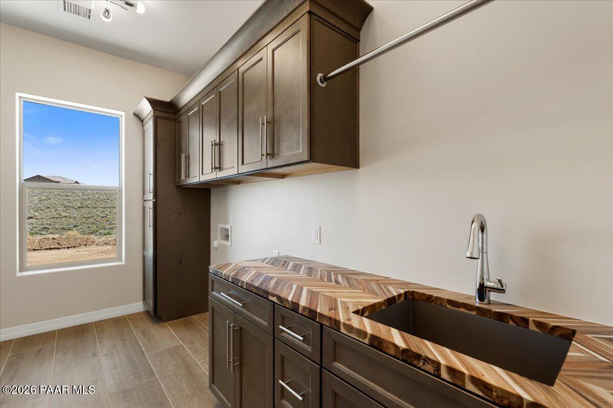 5219 Dells Point Road Prescott, AZ 86301 - Photo 32 of 43 17-Laundry Room