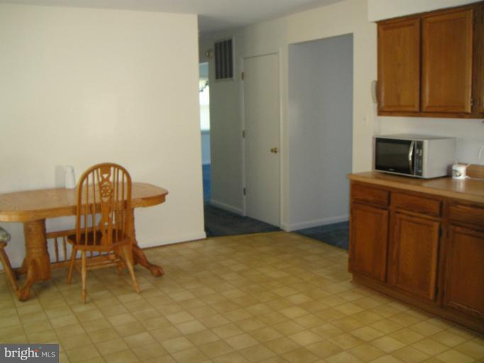 660 West Mount Harmony Road Owings, MD 20736 - Photo 15 of 26 Kitchen