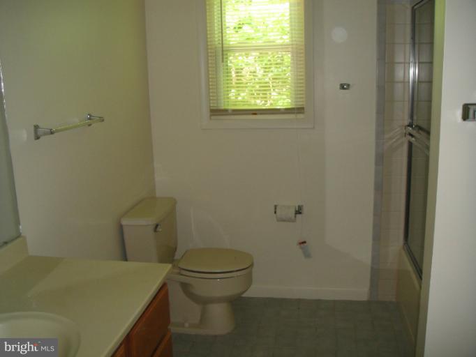 660 West Mount Harmony Road Owings, MD 20736 - Photo 18 of 26 Upper level Bath