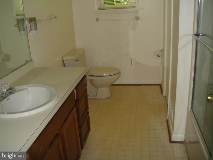 660 West Mount Harmony Road Owings, MD 20736 - Photo 8 of 26 Main level bathroom