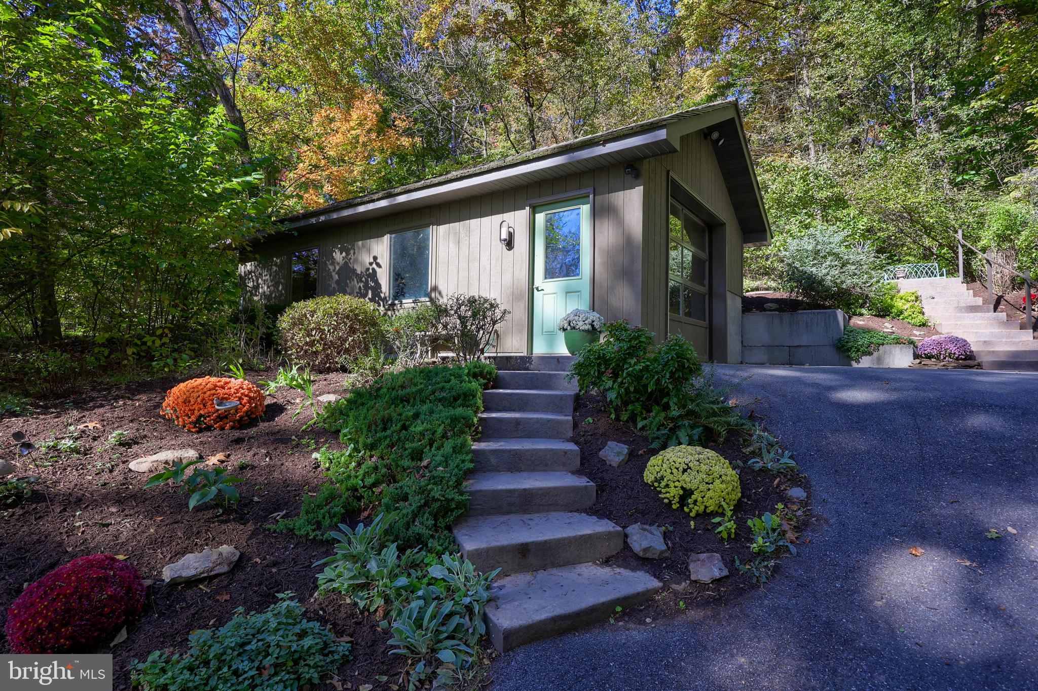 2487 Chestnut Ridge Drive Lancaster, PA 17601 - Photo 21 of 96