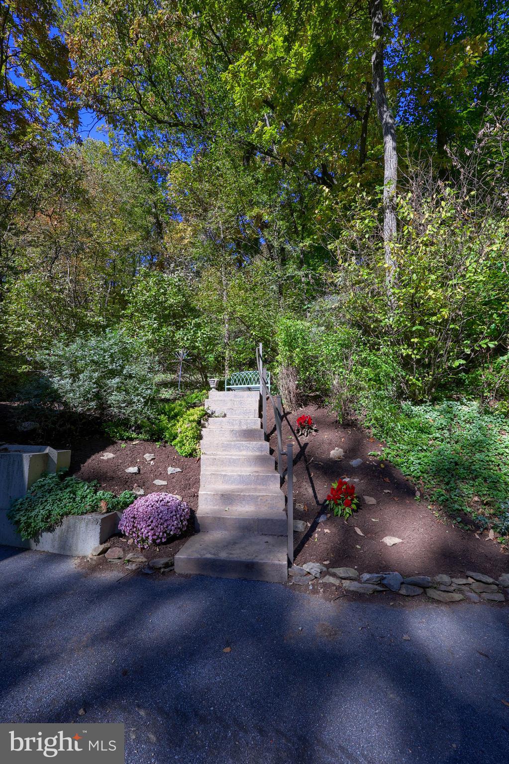 2487 Chestnut Ridge Drive Lancaster, PA 17601 - Photo 22 of 96 a view of a backyard with sitting area
