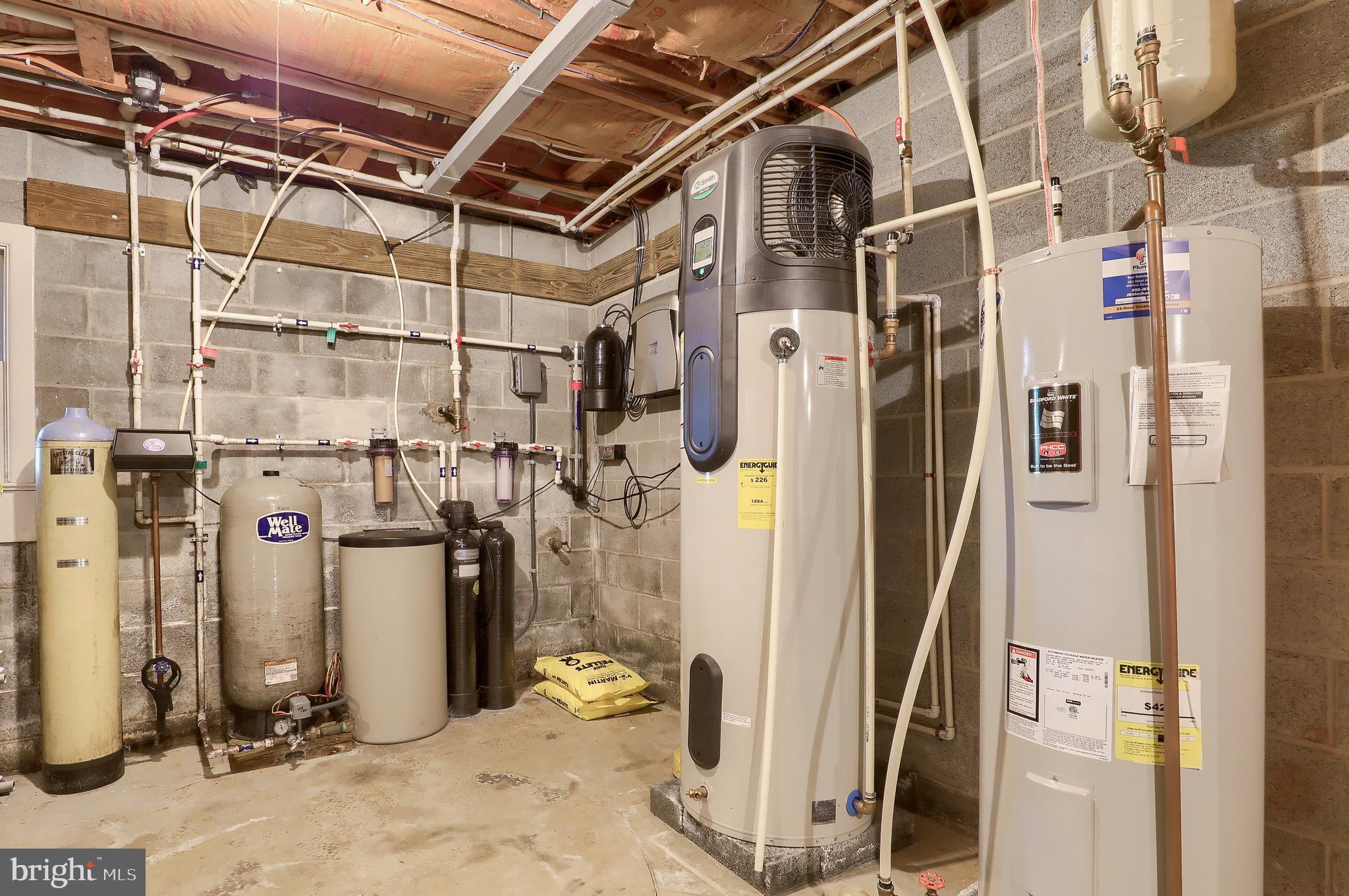 2487 Chestnut Ridge Drive Lancaster, PA 17601 - Photo 89 of 96 a view of a refrigerator with wooden floor