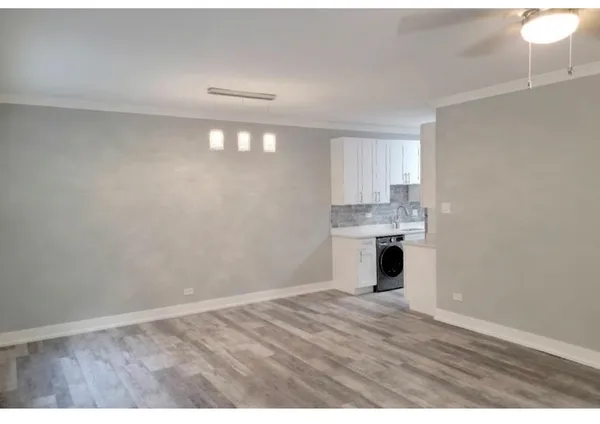 $2,545 | 730 West Roscoe Street, Unit 2S, Chicago, IL 60657