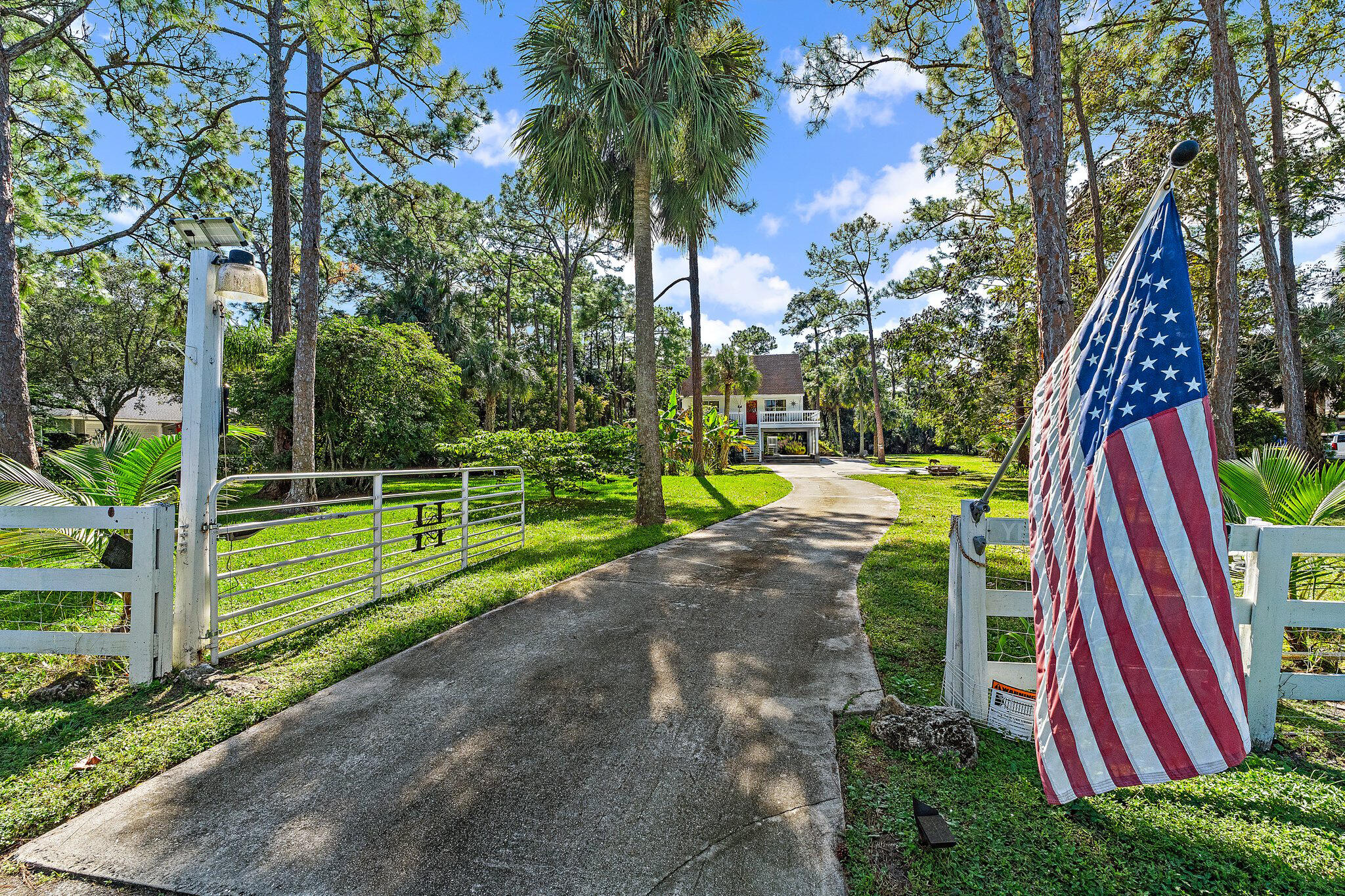 10390 Sandy Run Road Jupiter, FL 33478 - Photo 34 of 36 018-10390SandyRunRd-Jupiter-SMALL