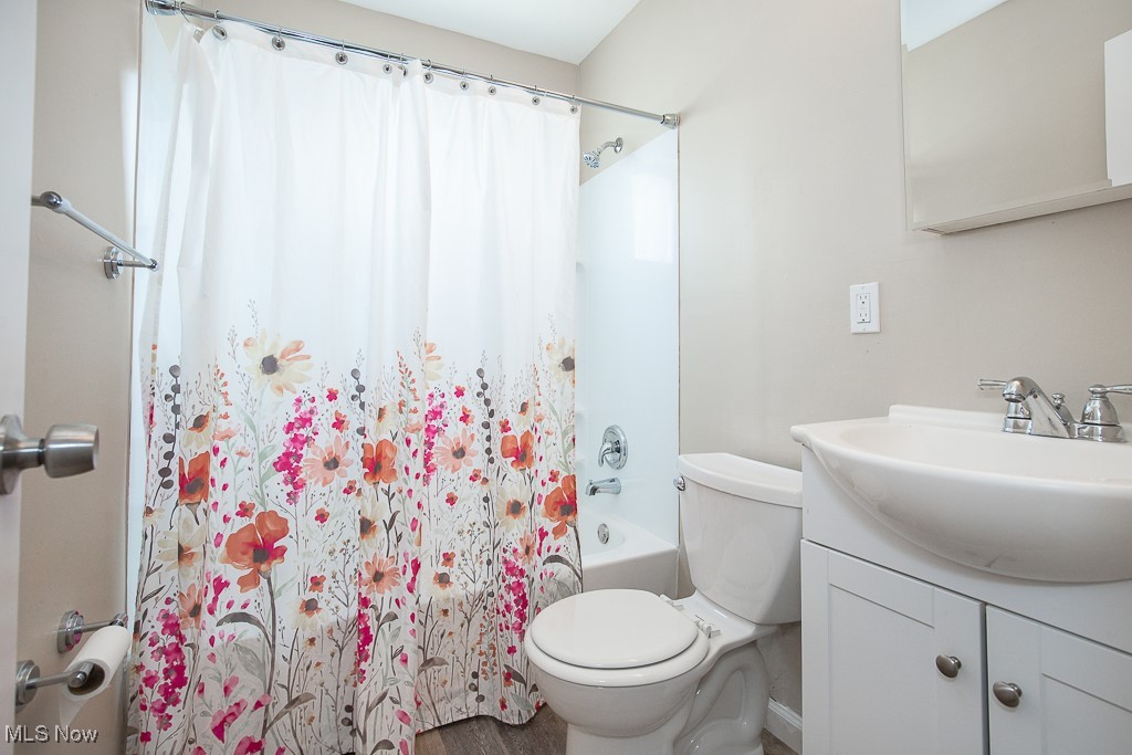 4208 Knickerbocker Road Sheffield Lake, OH 44054 - Photo 15 of 23 Gallery Image 15