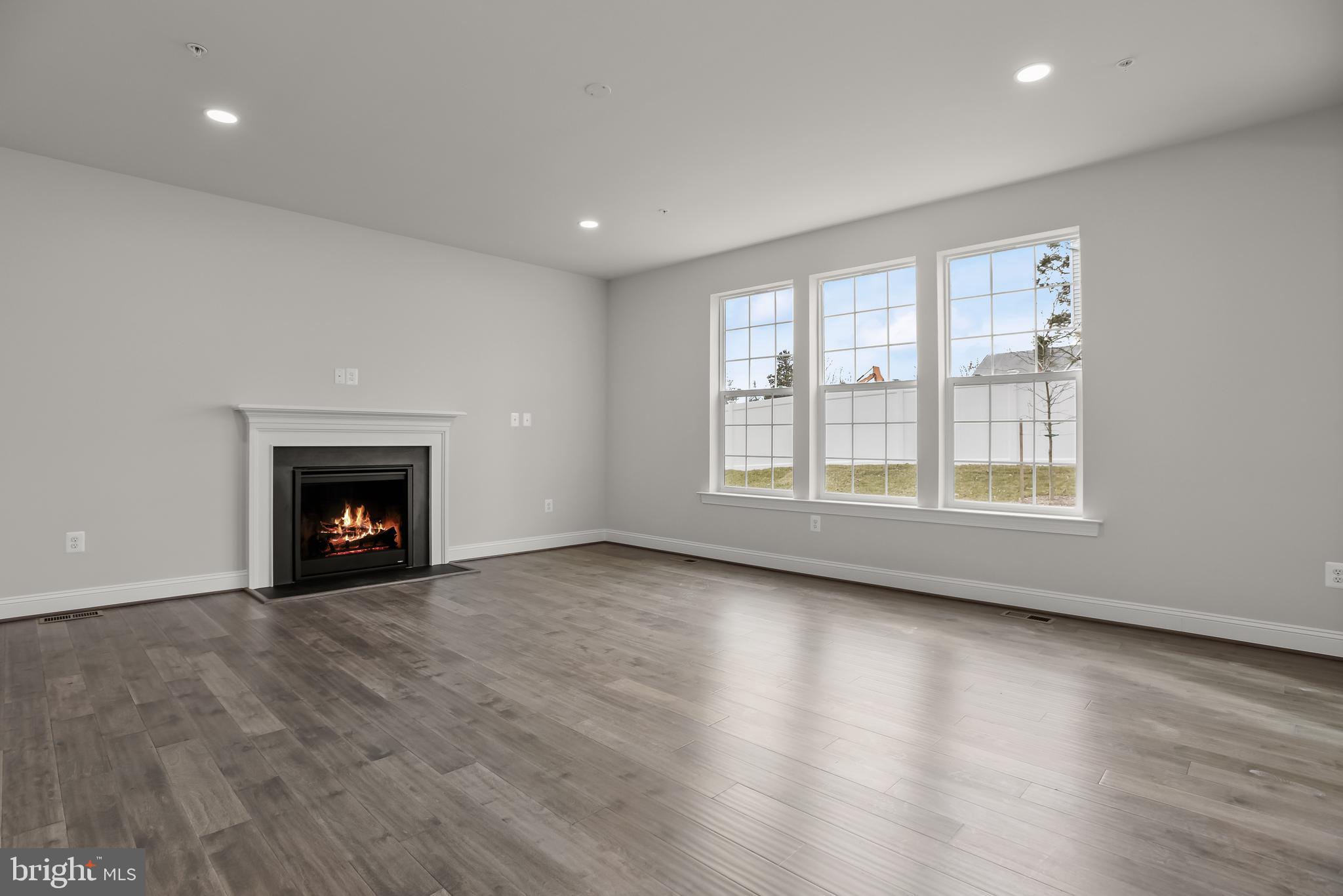 6813 Martin Road Columbia, MD 21044 - Photo 13 of 51 Family Room