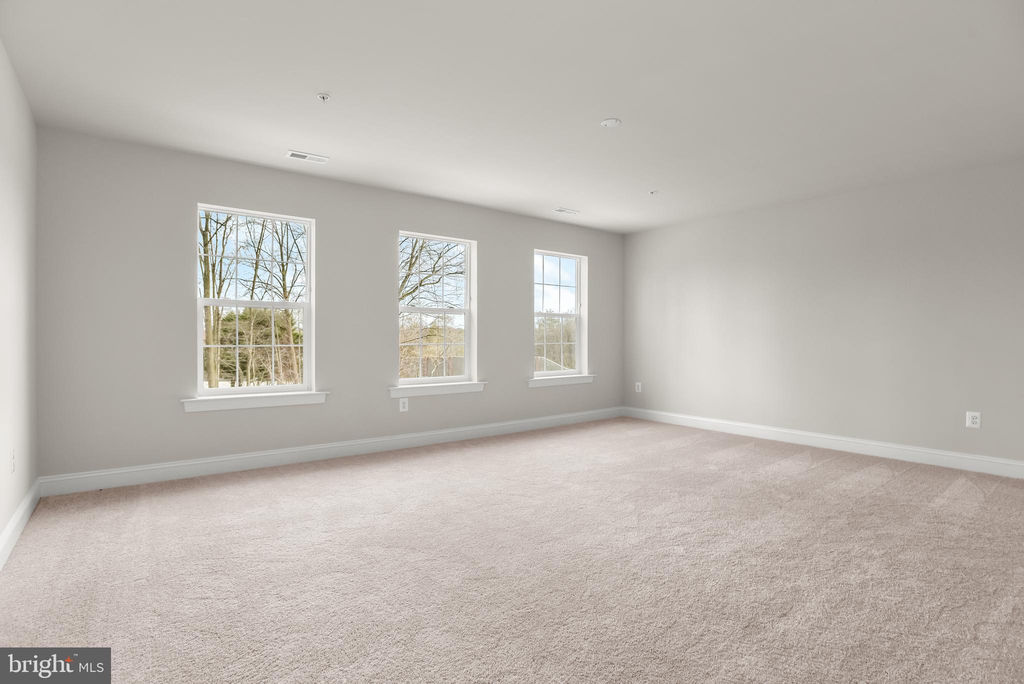 6813 Martin Road Columbia, MD 21044 - Photo 19 of 51 Primary Bedroom