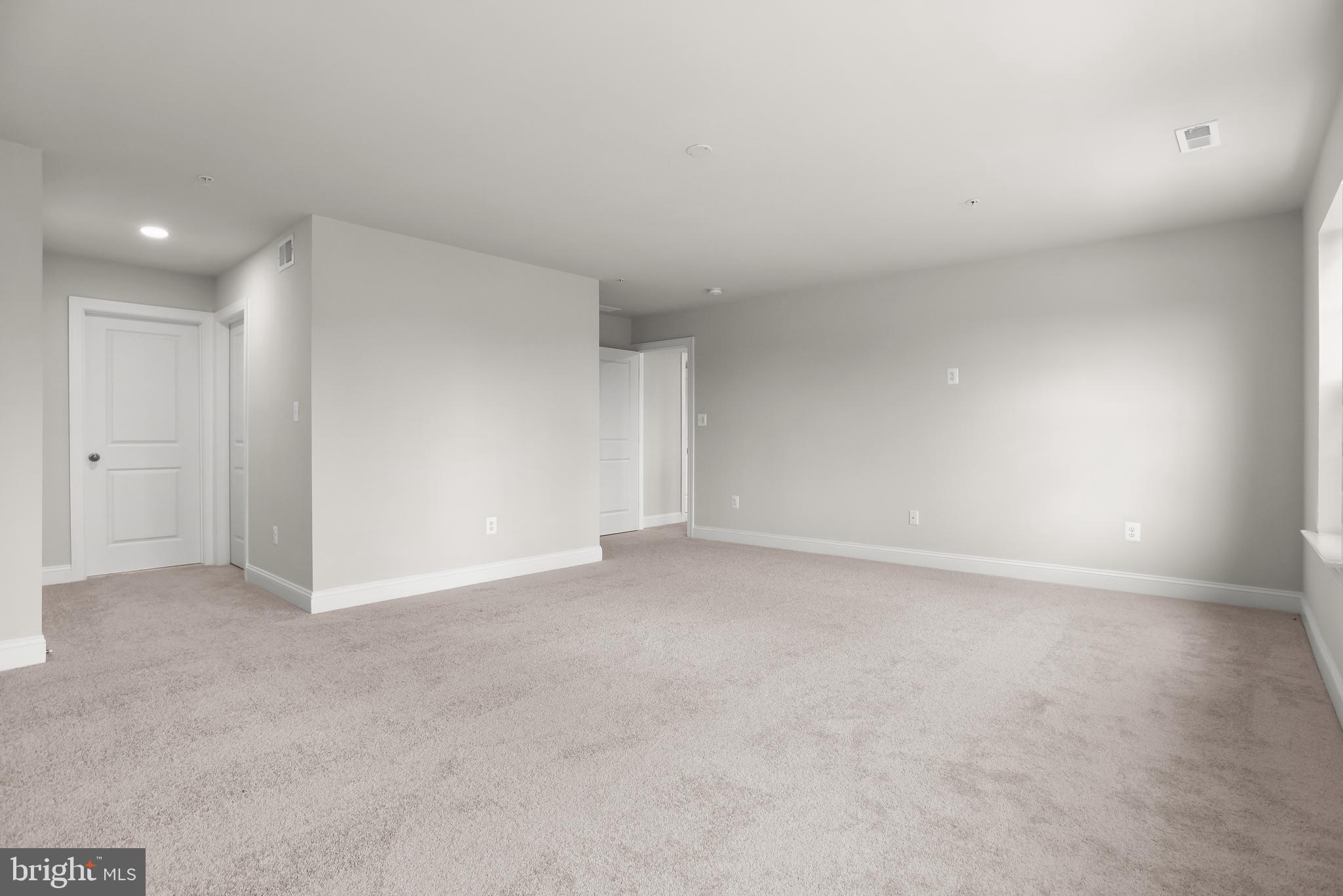 6813 Martin Road Columbia, MD 21044 - Photo 21 of 51 Primary Bedroom