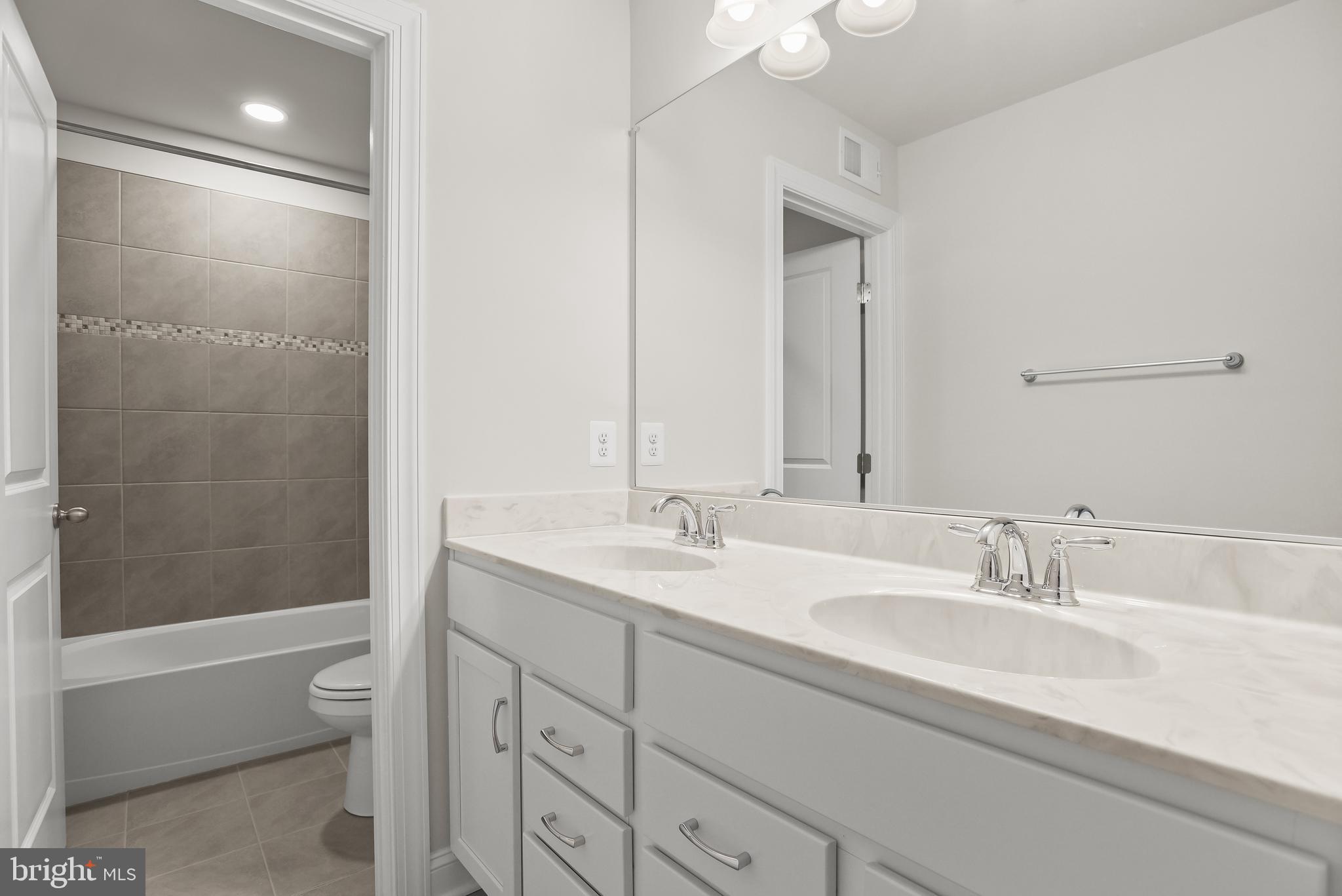 6813 Martin Road Columbia, MD 21044 - Photo 31 of 51 Full Bath