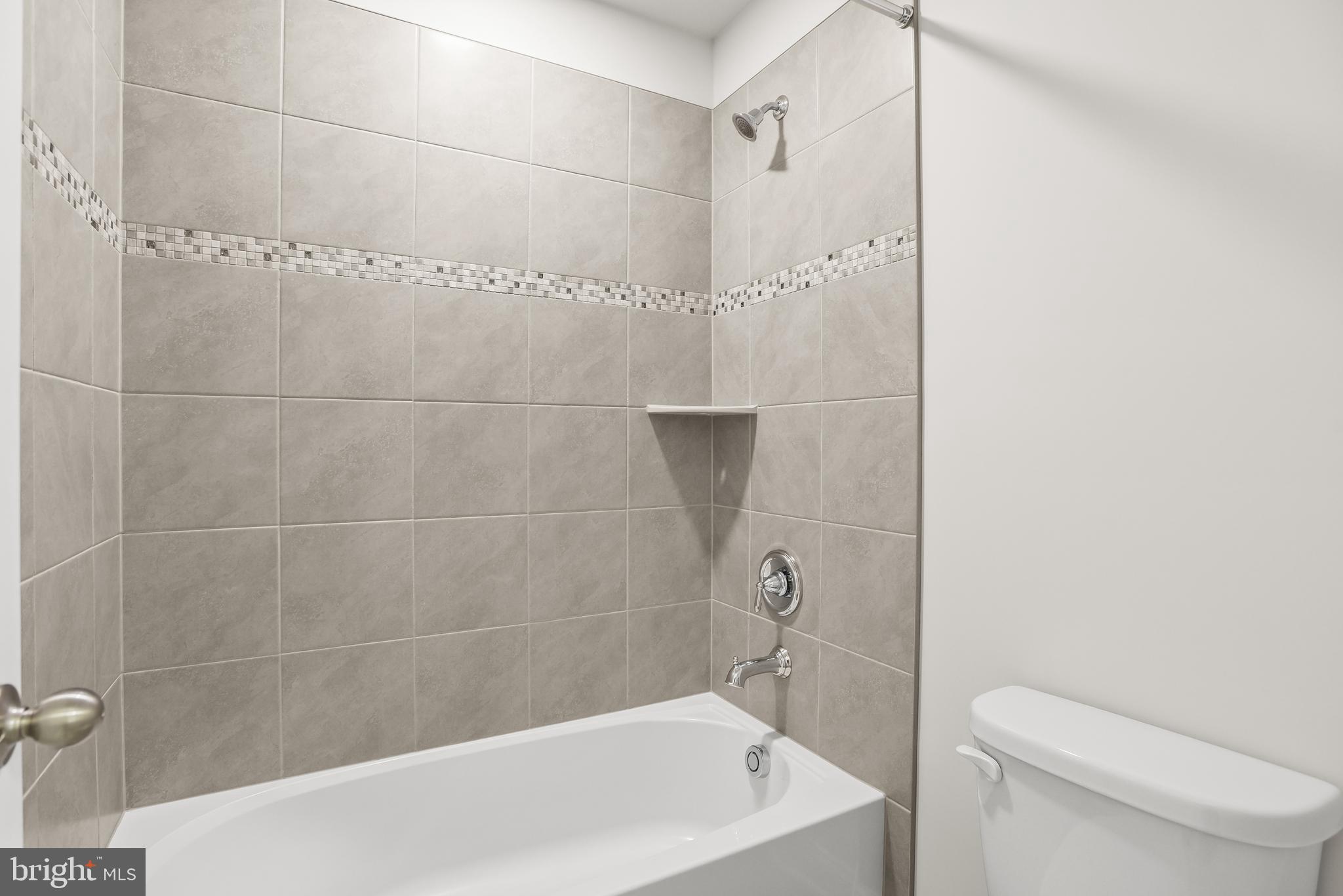 6813 Martin Road Columbia, MD 21044 - Photo 32 of 51 Full Bath