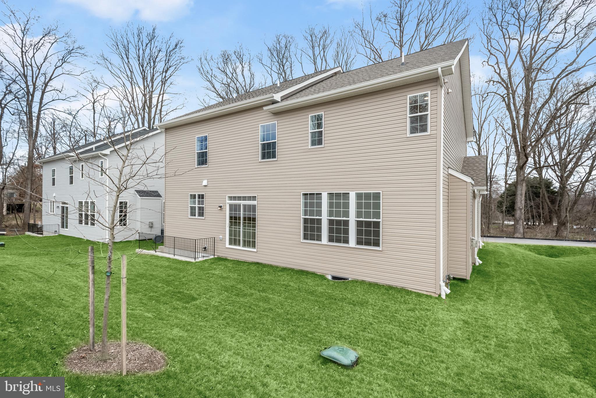 6813 Martin Road Columbia, MD 21044 - Photo 36 of 51 Rear Exterior
