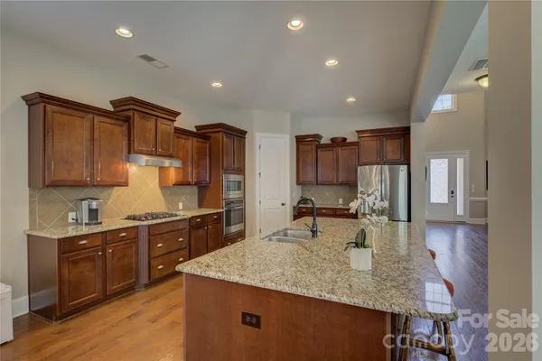 $949,000 | 16518 Governors Club Court, Charlotte, NC 28278