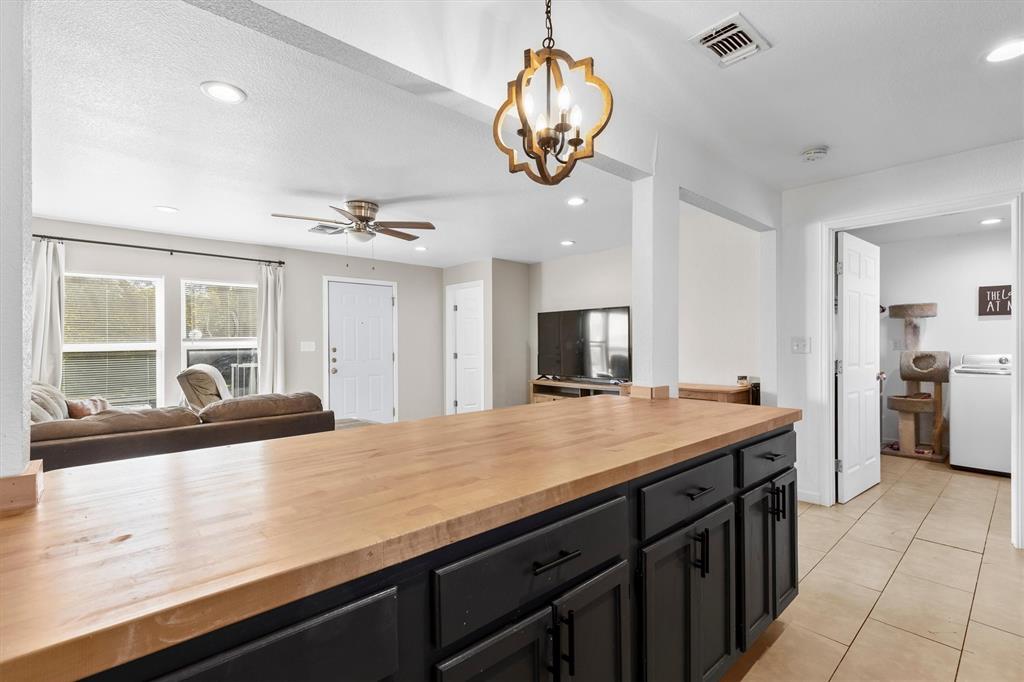 101 3rd Street Valley View, TX 76272 - Photo 8 of 32 Gallery Image 8