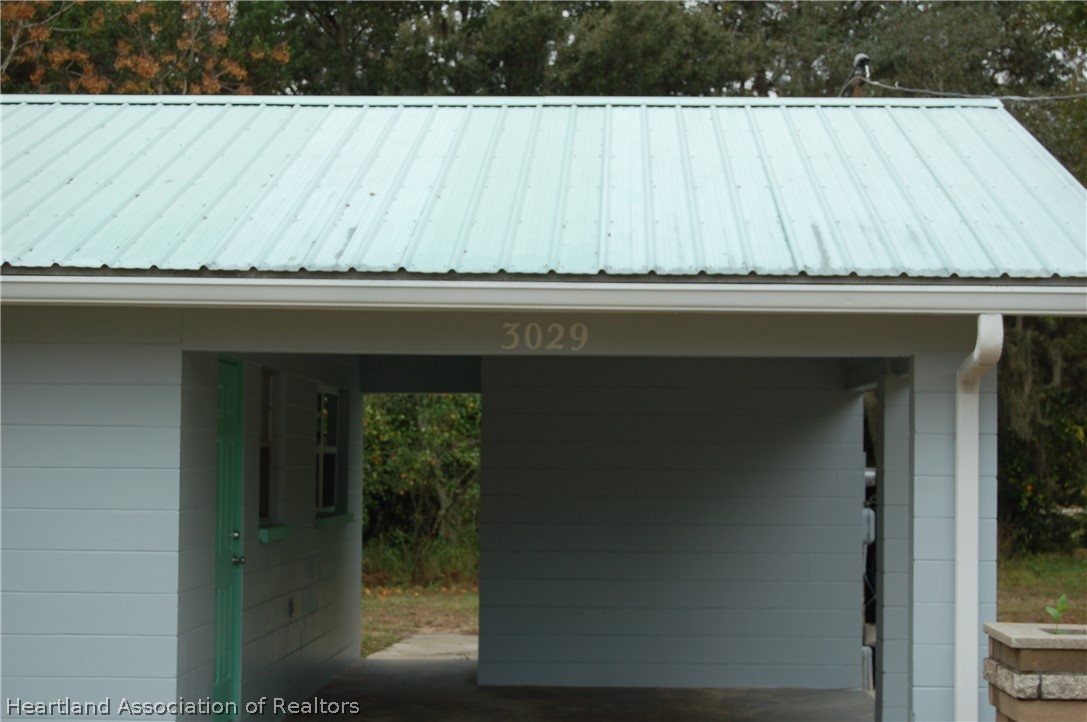 3029 West Verona Road Avon Park, FL 33825 - Photo 4 of 25 a view of backyard with tub