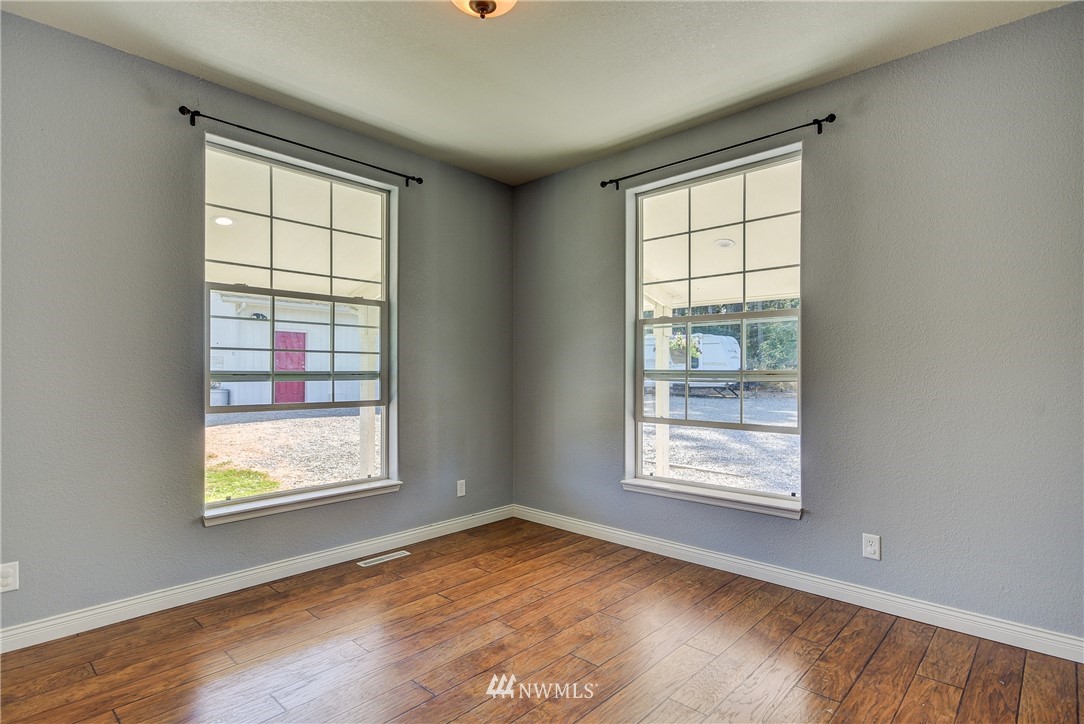 1459 Zylstra Road Oak Harbor, WA 98277 - Photo 21 of 25 Gallery Image 21
