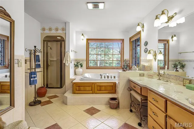 $1,595,000 | 858 Wayne, Greenville, MO 63944