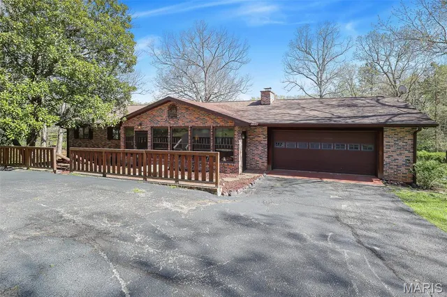 $1,595,000 | 858 Wayne, Greenville, MO 63944