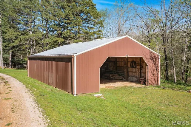 $1,595,000 | 858 Wayne, Greenville, MO 63944