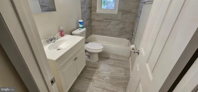 $2,800 | 5616 Temple Hill Road, Temple Hills, MD 20748