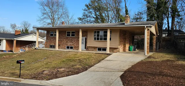 $2,800 | 5616 Temple Hill Road, Temple Hills, MD 20748